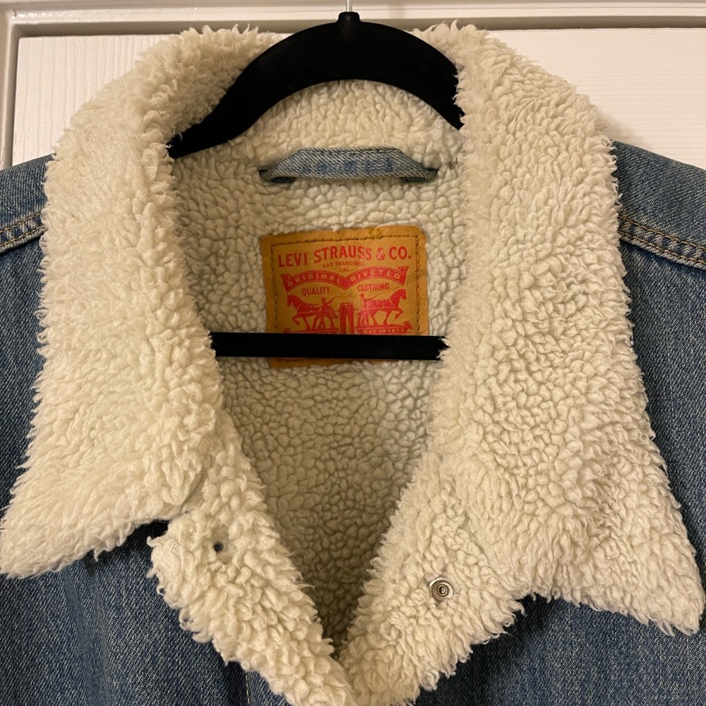 Levi’s Trucker Sherpa Jacket